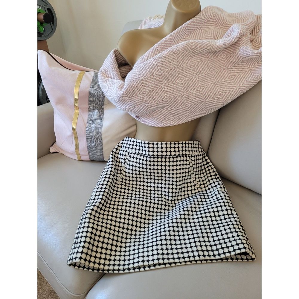 LOFT | Checker Skirt | Size 2P | Womens